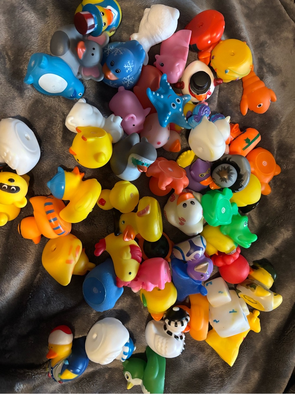 50 Assorted Kids Rubber Bath Toy Set - Multicolor